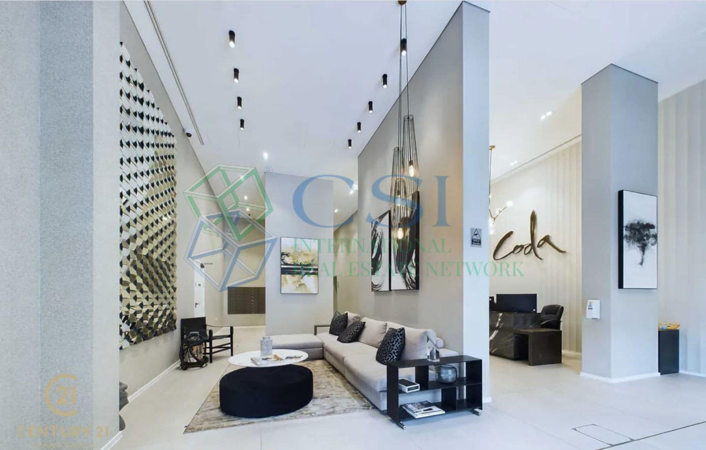 Elegante appartamento con balcone nel prestigioso Coda Building a Londra