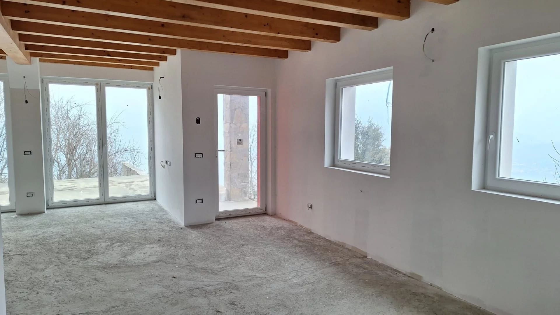 Villa di nuova costruzione con vista panoramica sul Lago di Como a Varenna
